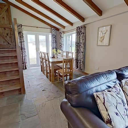 The Barn. Apartment Carmarthen Exterior photo